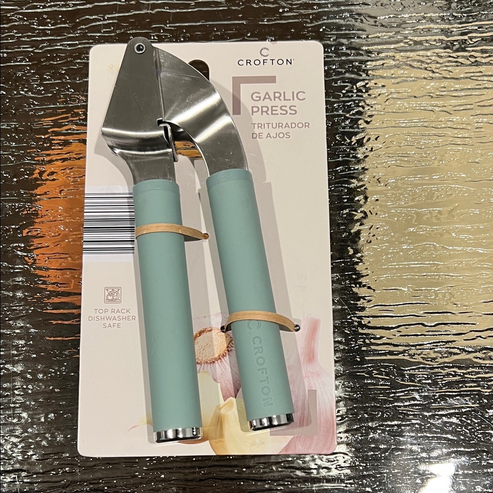 Crofton Garlic Press with Green Handles